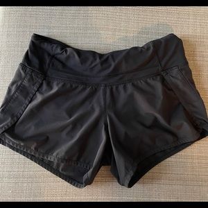 Black lululemon shorts size 4